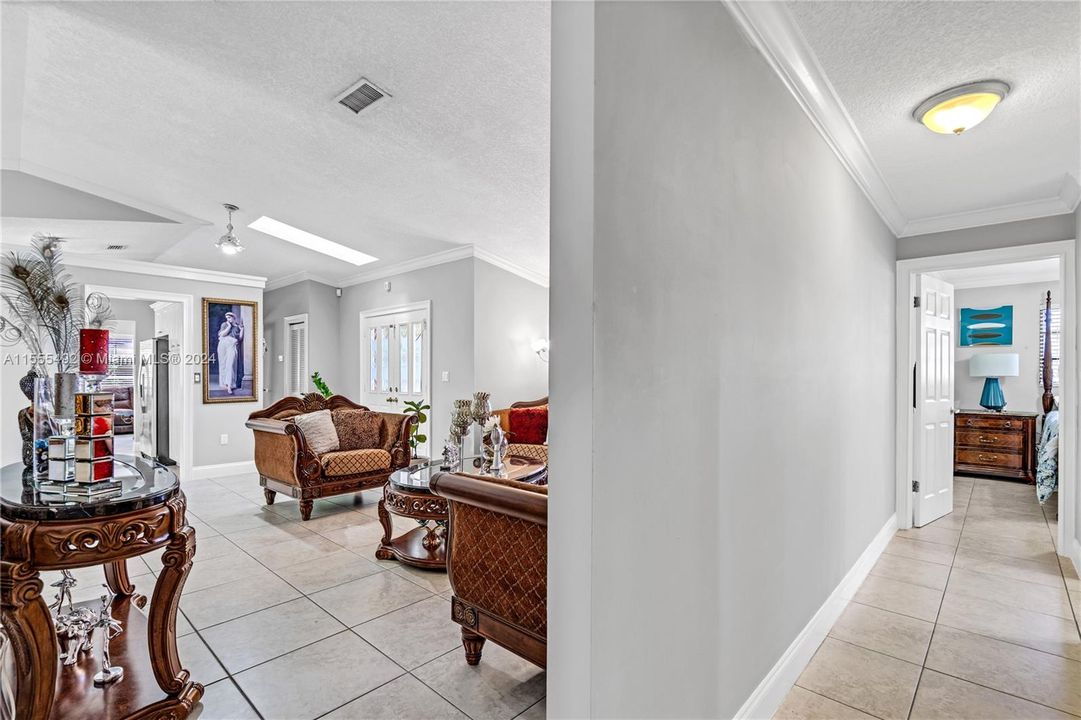 Recently Sold: $785,000 (3 beds, 2 baths, 1726 Square Feet)