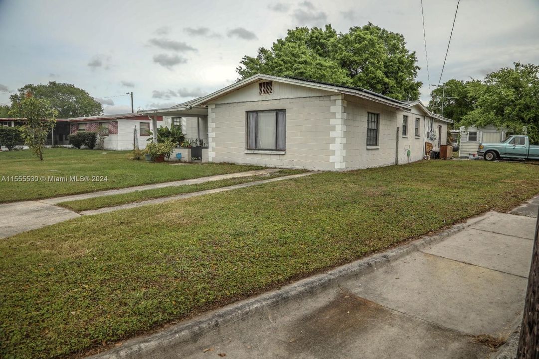 Active With Contract: $200,000 (5 beds, 2 baths, 0 Square Feet)