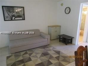 For Rent: $1,650 (1 beds, 1 baths, 650 Square Feet)