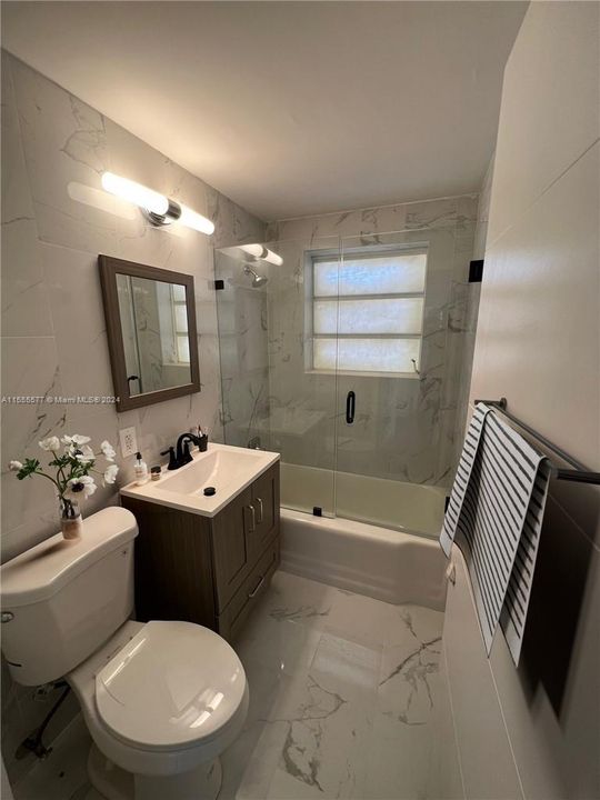 Active With Contract: $5,450 (3 beds, 2 baths, 1572 Square Feet)