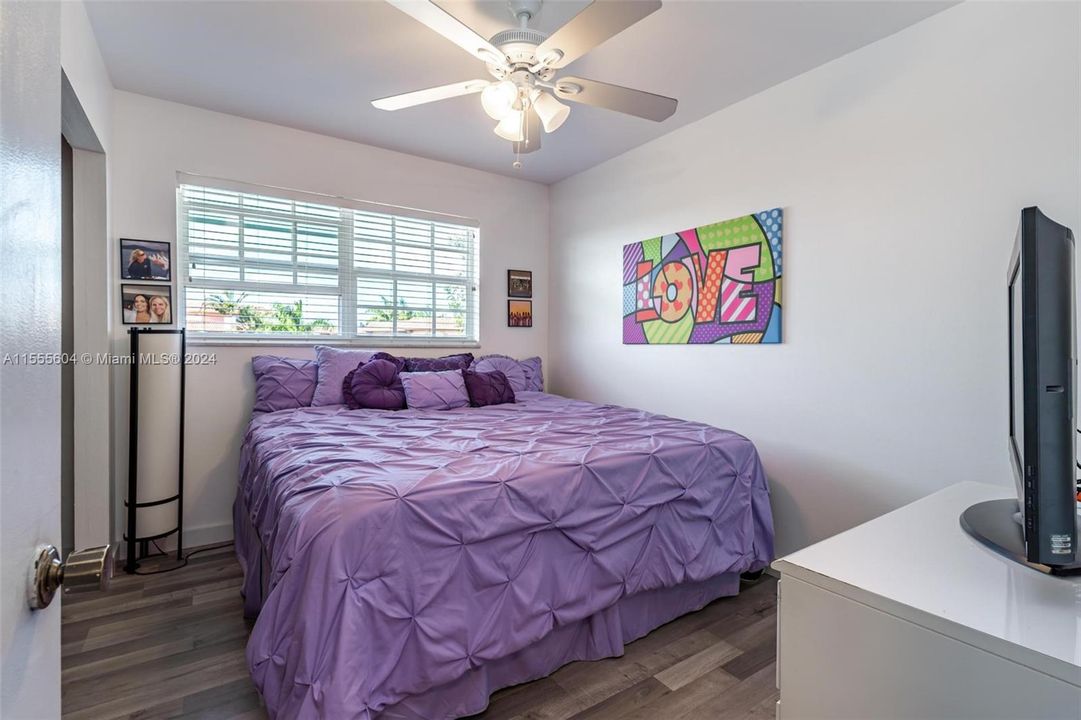 For Sale: $365,000 (3 beds, 2 baths, 1496 Square Feet)
