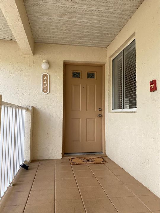 Recently Rented: $2,325 (3 beds, 2 baths, 1510 Square Feet)