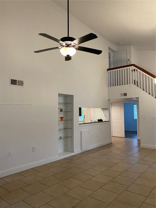 Recently Rented: $2,325 (3 beds, 2 baths, 1510 Square Feet)