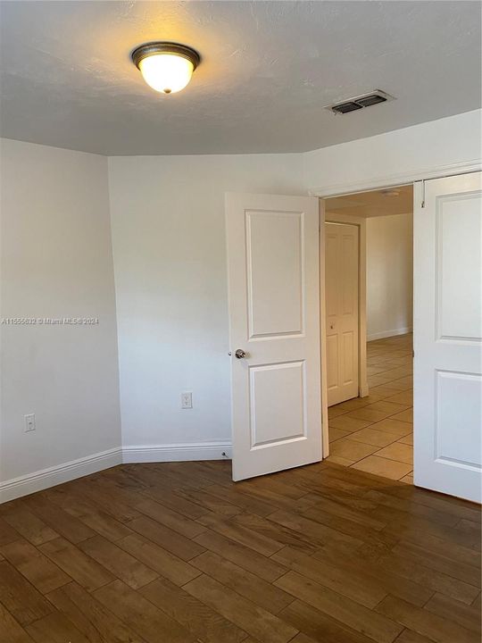 Recently Rented: $2,325 (3 beds, 2 baths, 1510 Square Feet)