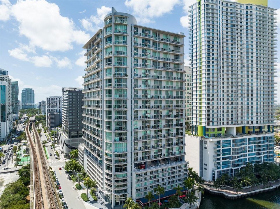 Recently Rented: $4,400 (3 beds, 2 baths, 1255 Square Feet)