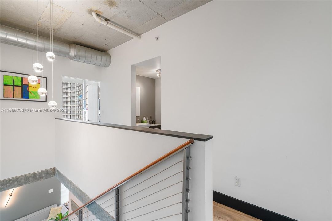 Recently Rented: $4,400 (3 beds, 2 baths, 1255 Square Feet)