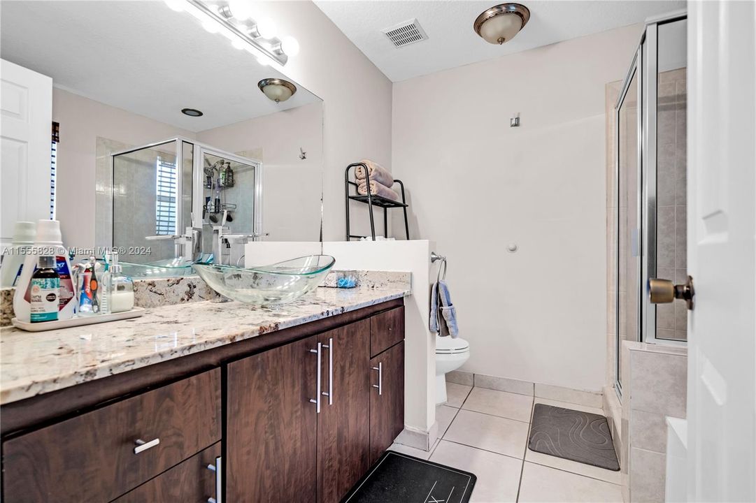 Active With Contract: $494,000 (3 beds, 2 baths, 1812 Square Feet)
