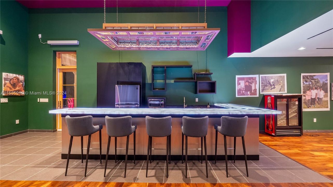 待售: $14,250,000 (10 贝兹, 10 浴室, 27808 平方英尺)