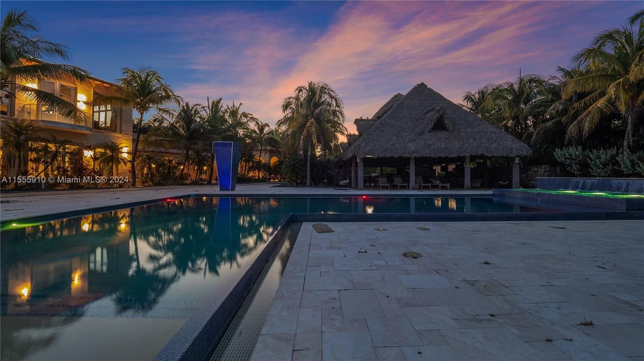 待售: $14,250,000 (10 贝兹, 10 浴室, 27808 平方英尺)