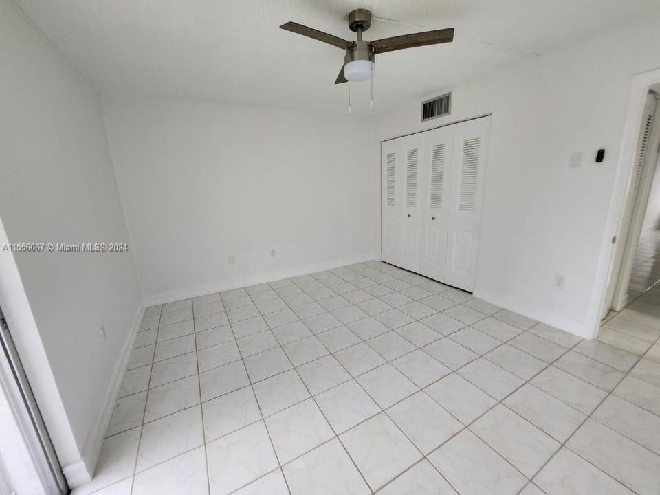 Recently Rented: $1,600 (1 beds, 1 baths, 836 Square Feet)