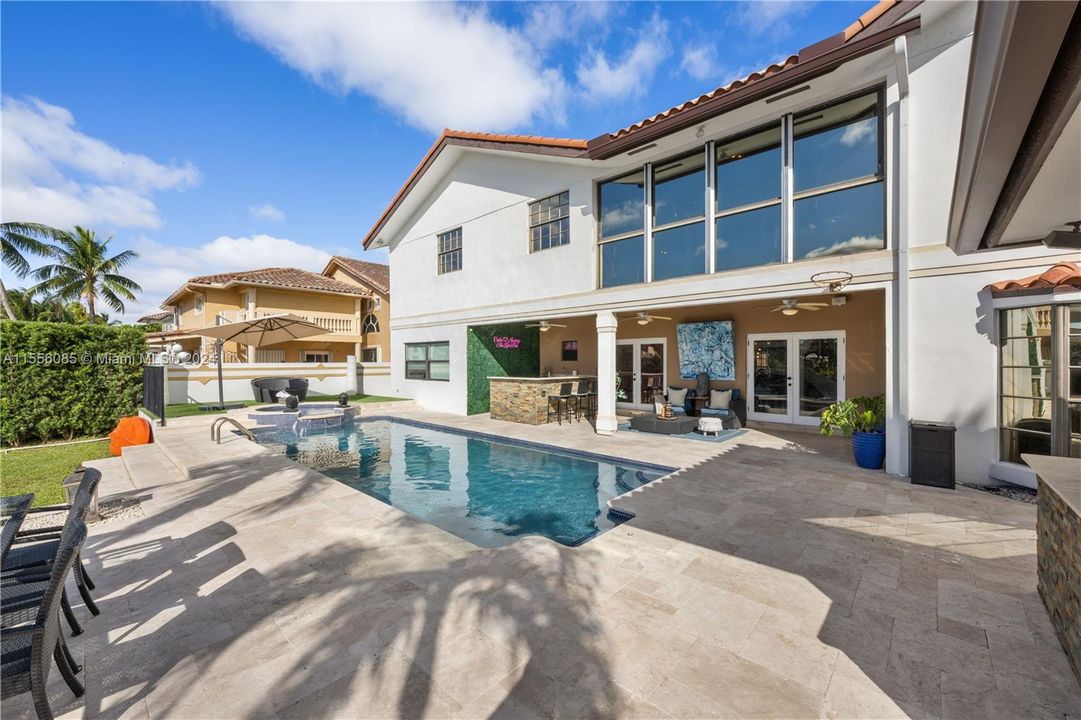 For Sale: $1,689,500 (4 beds, 4 baths, 3967 Square Feet)
