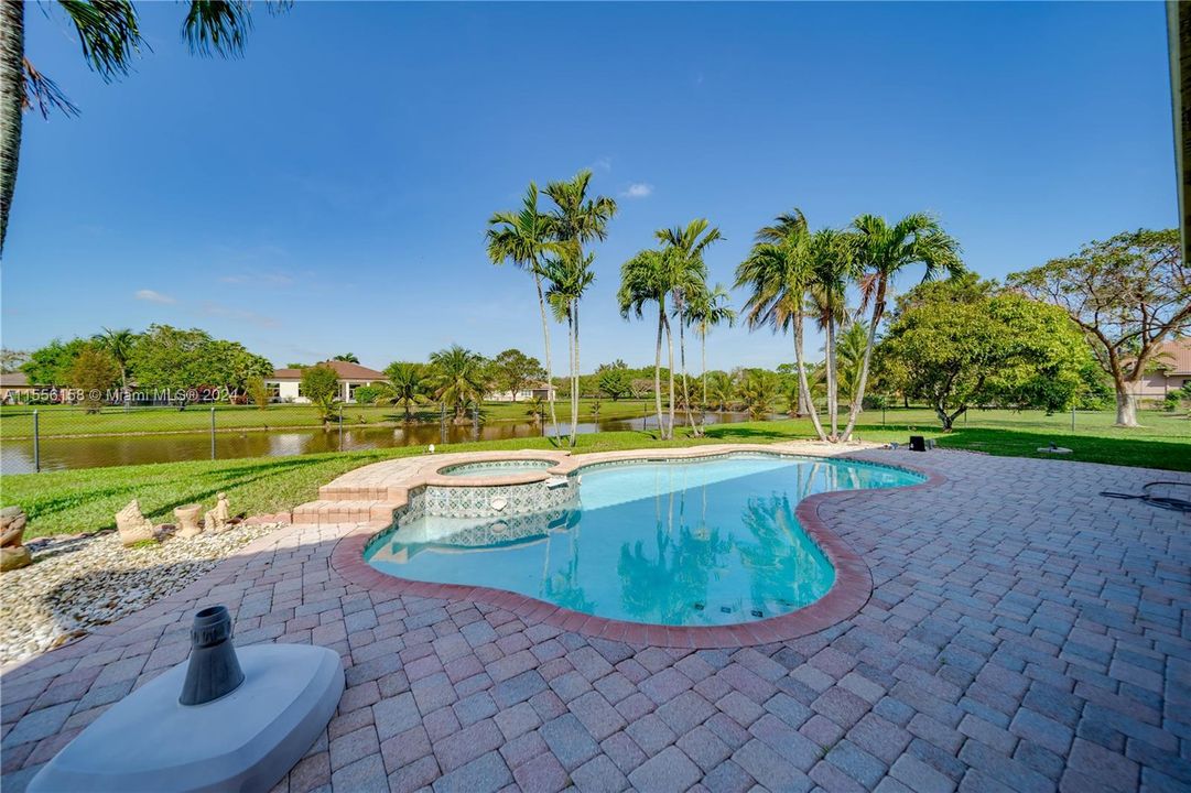 Recently Sold: $1,550,000 (4 beds, 4 baths, 4130 Square Feet)