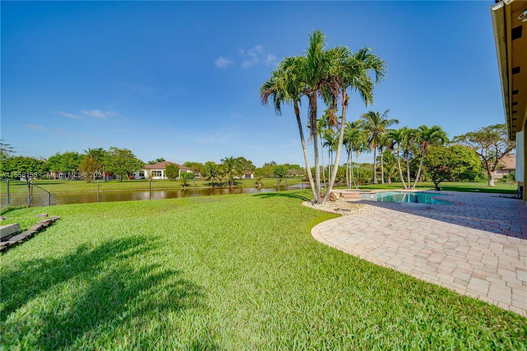 Recently Sold: $1,550,000 (4 beds, 4 baths, 4130 Square Feet)