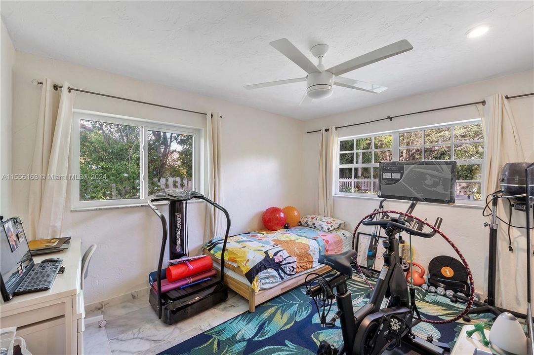 Active With Contract: $659,000 (4 beds, 2 baths, 1984 Square Feet)