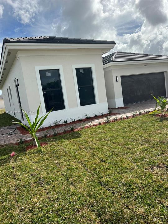 Vendido Recientemente: $681,990 (4 camas, 3 baños, 0 Pies cuadrados)