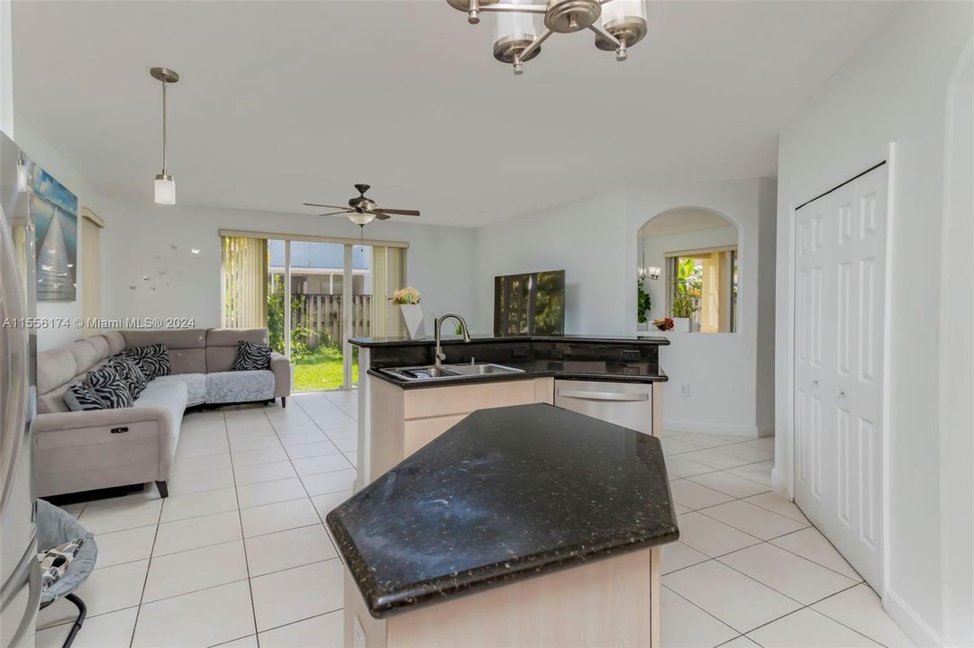 For Sale: $699,000 (4 beds, 3 baths, 2646 Square Feet)