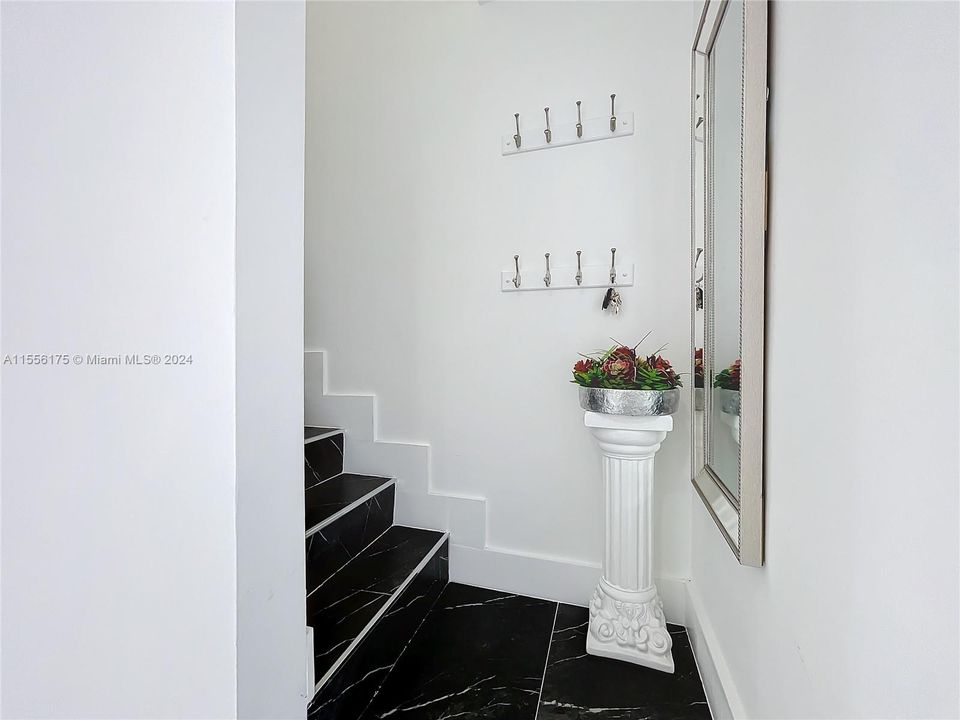 Недавно продано: $450,000 (2 спален, 2 ванн, 1290 Квадратных фут)