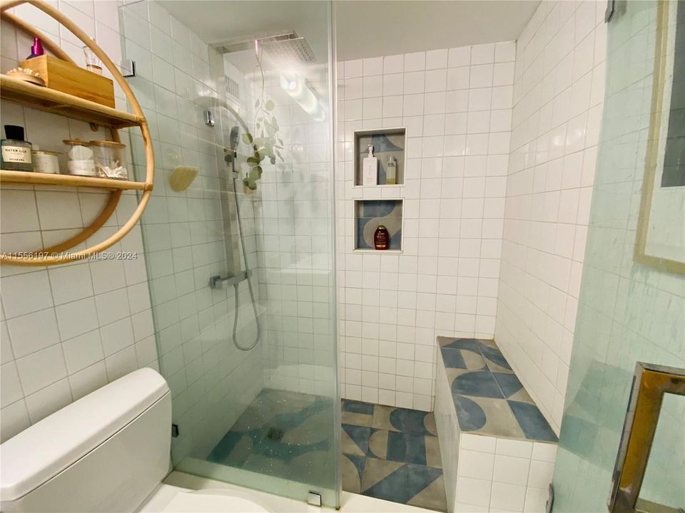 待售: $495,000 (1 贝兹, 1 浴室, 680 平方英尺)