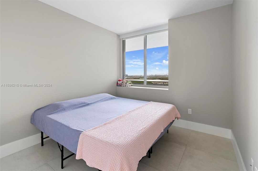 Active With Contract: $4,100 (2 beds, 2 baths, 1119 Square Feet)