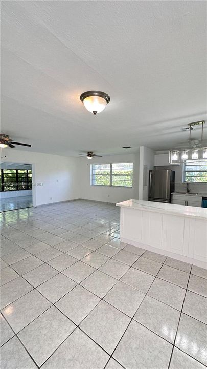 Active With Contract: $5,000 (4 beds, 2 baths, 1955 Square Feet)