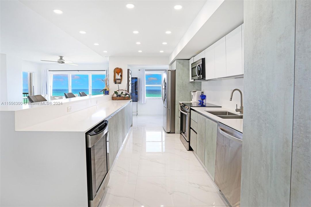 For Sale: $1,795,000 (3 beds, 2 baths, 2300 Square Feet)