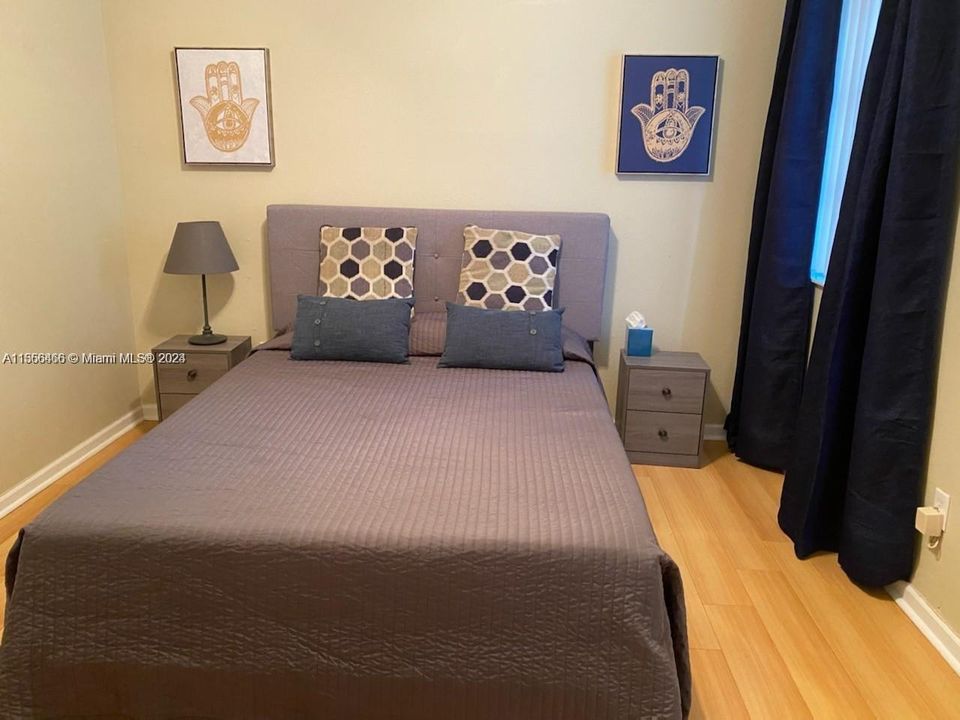 Recently Rented: $1,800 (2 beds, 2 baths, 855 Square Feet)