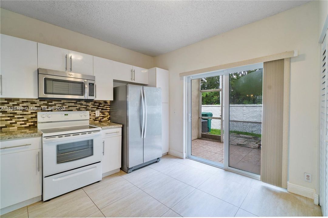 Recently Sold: $374,990 (2 beds, 1 baths, 1110 Square Feet)