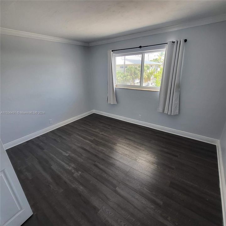 Active With Contract: $3,695 (2 beds, 2 baths, 1100 Square Feet)