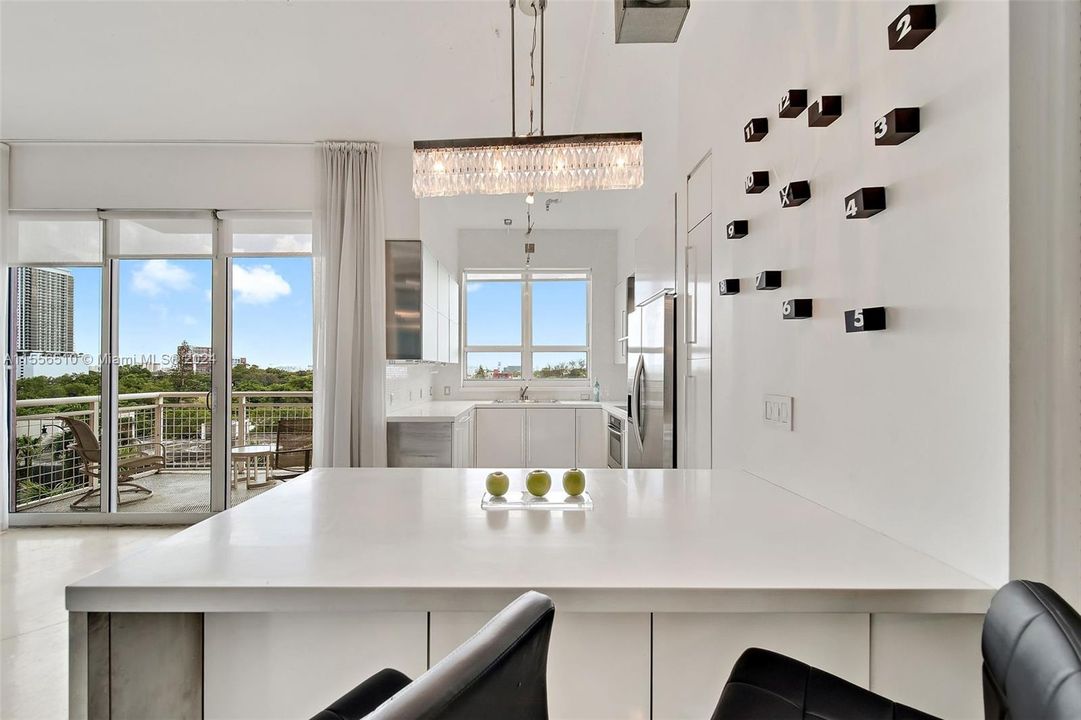 Recientemente alquilado: $3,990 (2 camas, 2 baños, 1397 Pies cuadrados)