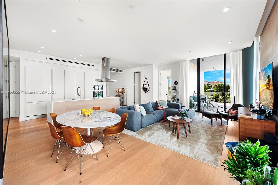Active With Contract: $2,890,000 (3 beds, 3 baths, 2225 Square Feet)
