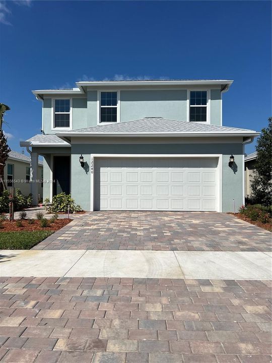 Recently Rented: $2,700 (3 beds, 2 baths, 1822 Square Feet)