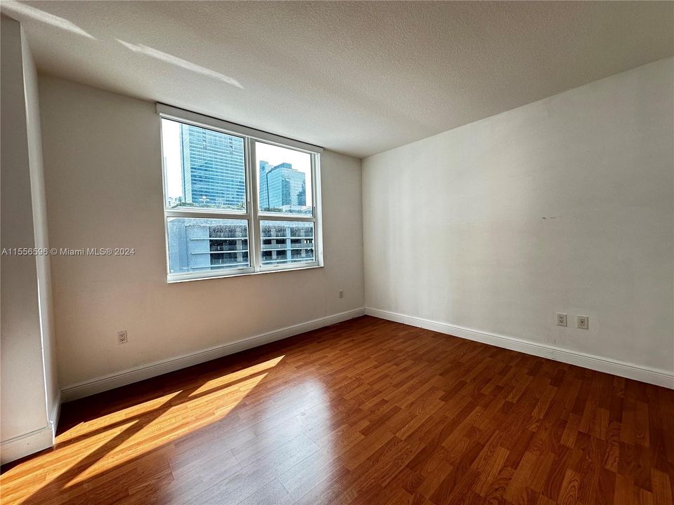 For Rent: $3,400 (2 beds, 2 baths, 1064 Square Feet)