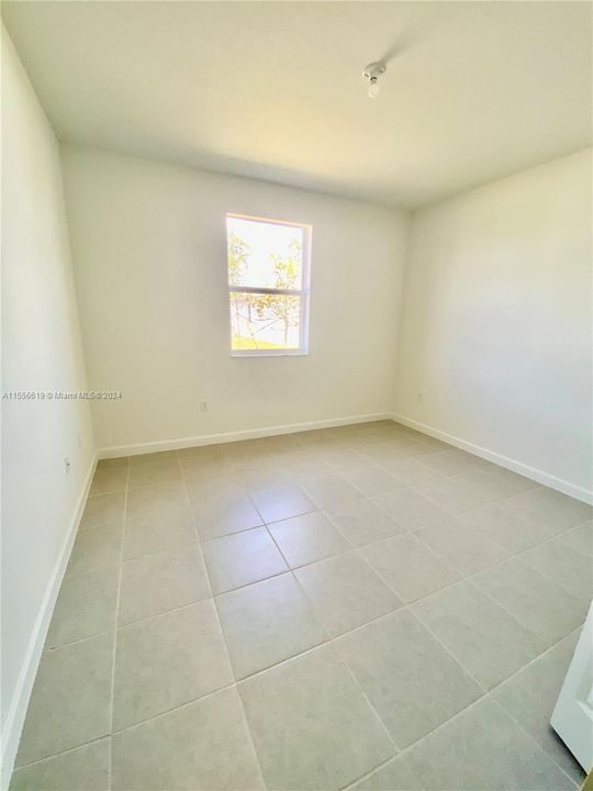 最近租的: $5,650 (5 贝兹, 3 浴室, 2987 平方英尺)