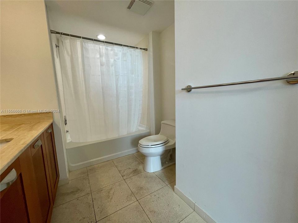 出租: $3,800 (2 贝兹, 2 浴室, 1145 平方英尺)