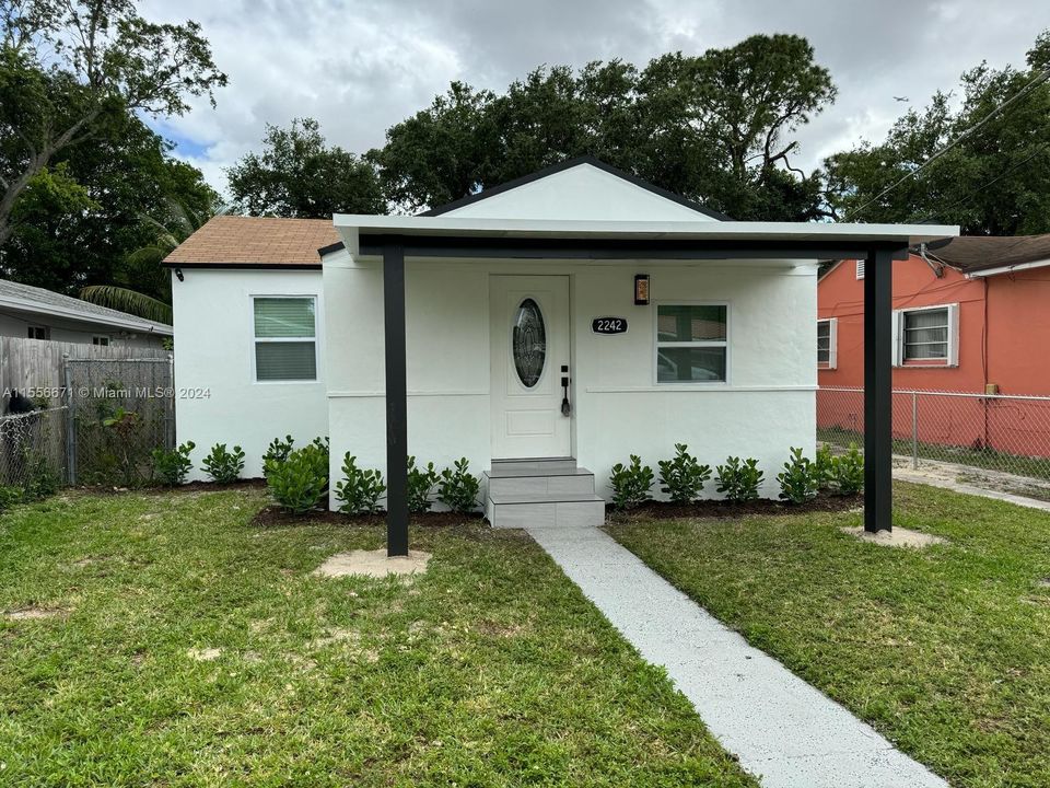 Recently Sold: $429,000 (3 beds, 2 baths, 780 Square Feet)