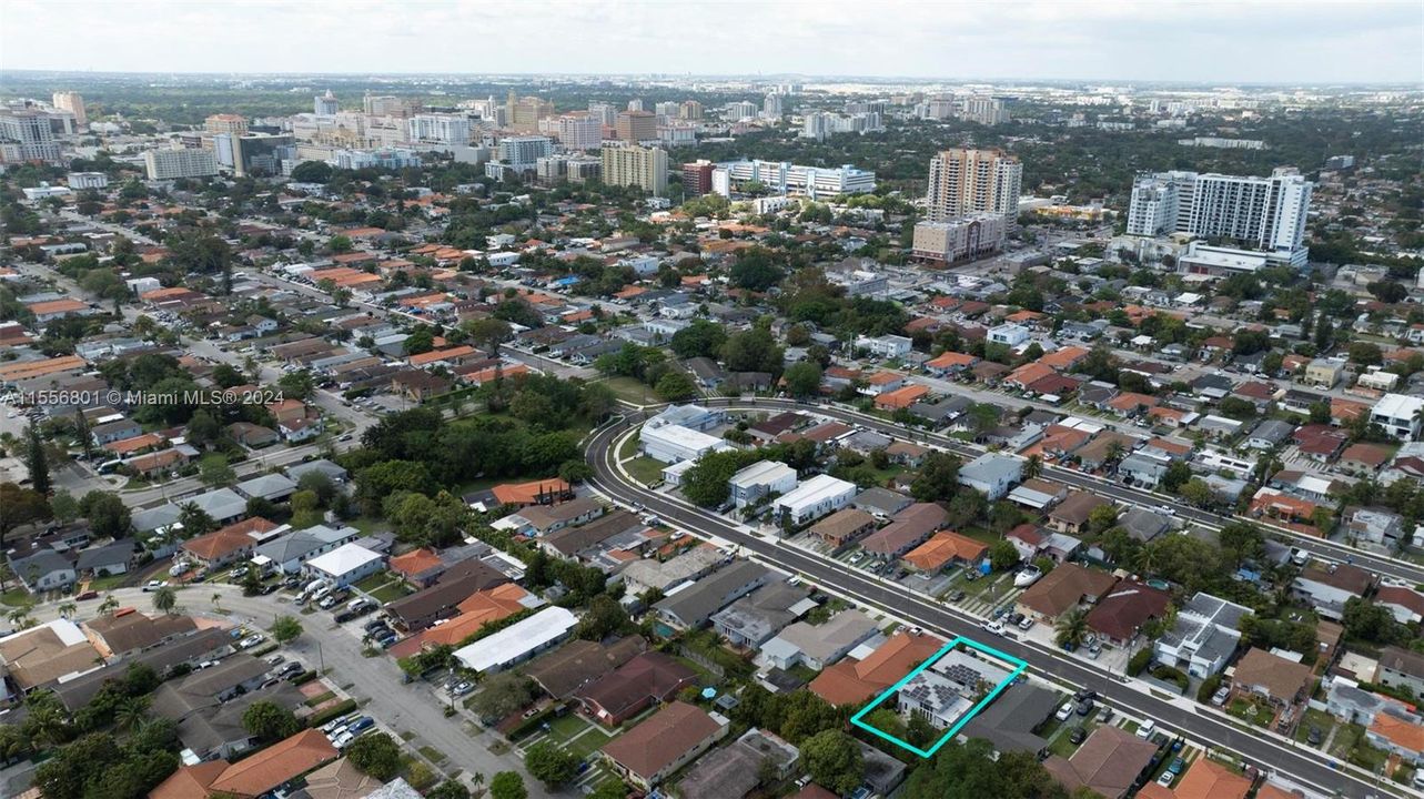Facing Northwest - Coral Gables