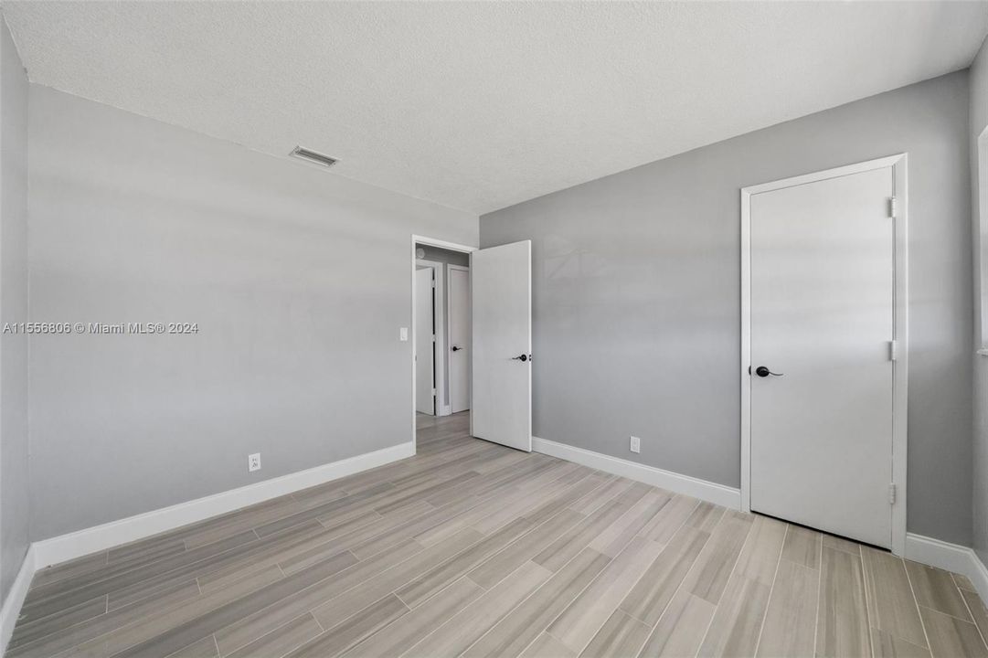 Active With Contract: $429,000 (4 beds, 2 baths, 1380 Square Feet)