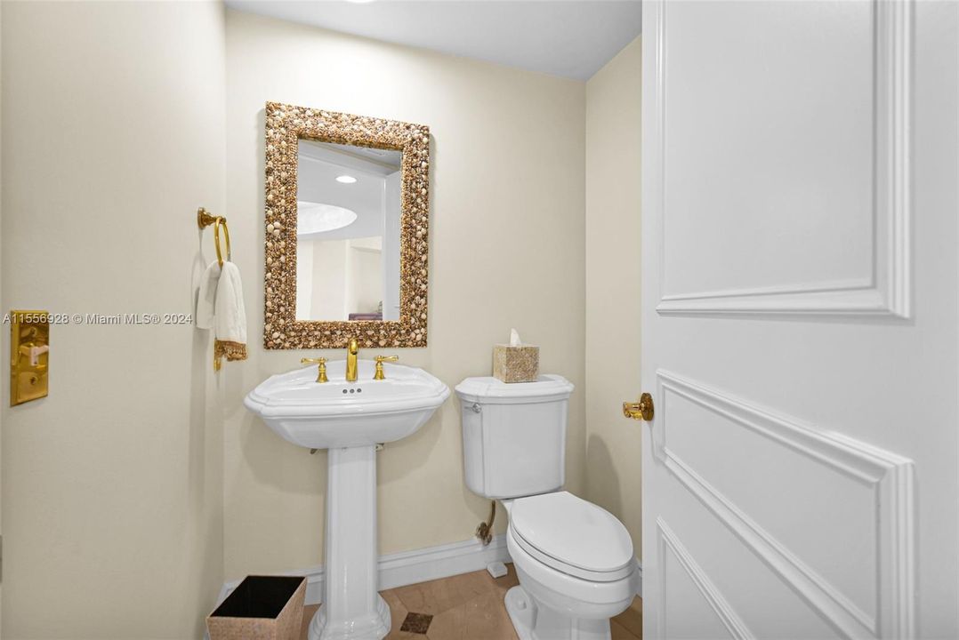Recently Sold: $1,300,000 (2 beds, 2 baths, 1457 Square Feet)