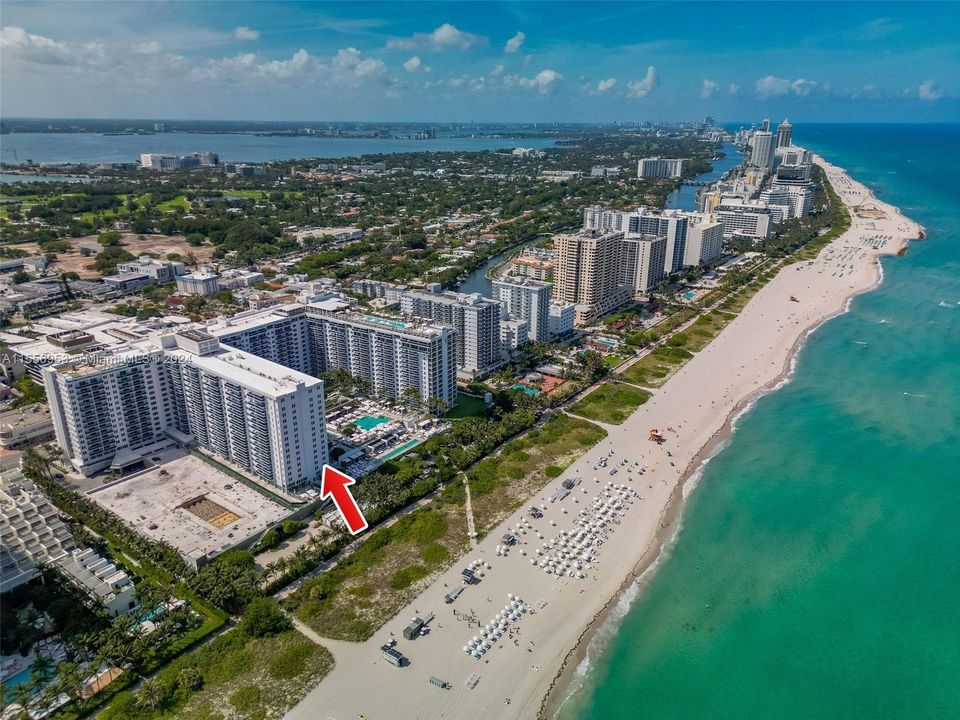 For Sale: $3,500,000 (2 beds, 2 baths, 1480 Square Feet)