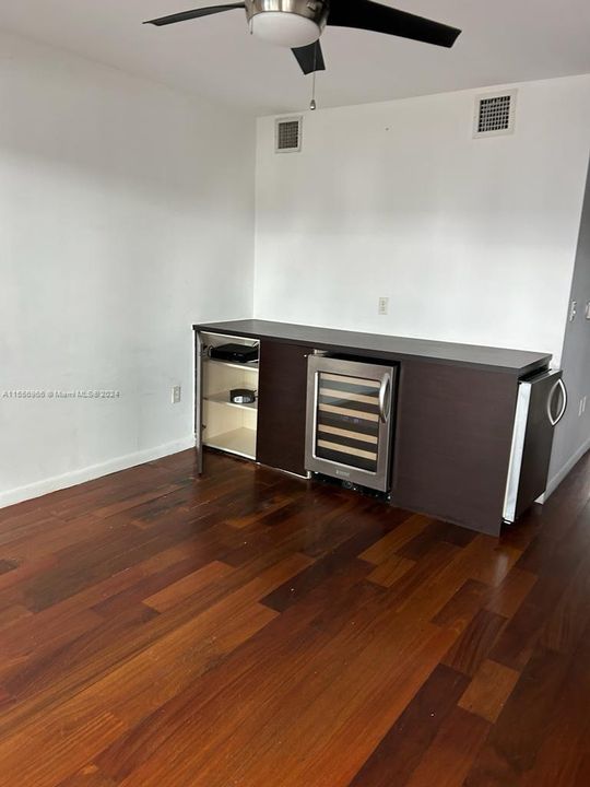 Recently Rented: $2,000 (1 beds, 1 baths, 436 Square Feet)