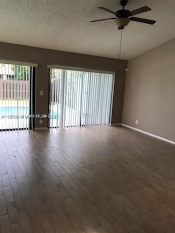 For Rent: $3,700 (3 beds, 2 baths, 1520 Square Feet)