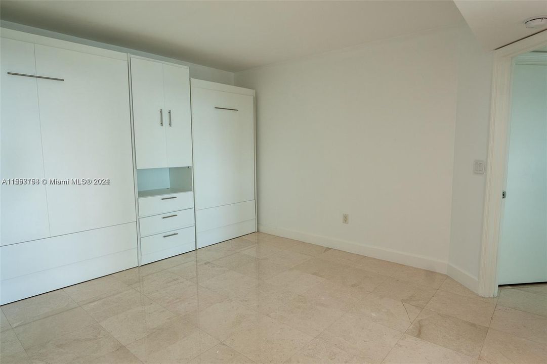 For Rent: $5,300 (2 beds, 2 baths, 1566 Square Feet)