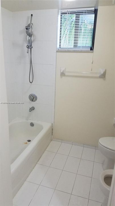 Recently Rented: $2,800 (3 beds, 2 baths, 1208 Square Feet)