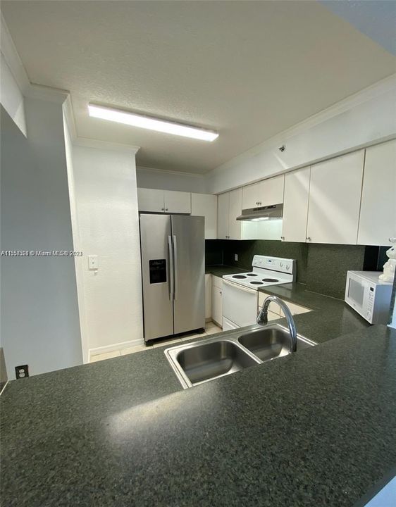 Recently Rented: $2,800 (3 beds, 2 baths, 1208 Square Feet)