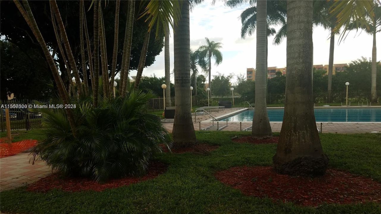 Recently Rented: $2,800 (3 beds, 2 baths, 1208 Square Feet)