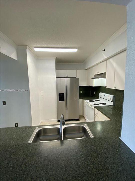 Recently Rented: $2,800 (3 beds, 2 baths, 1208 Square Feet)