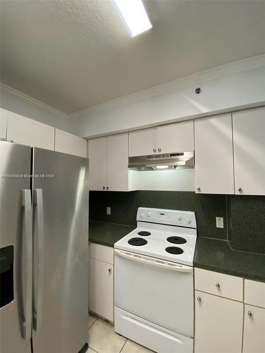 Recently Rented: $2,800 (3 beds, 2 baths, 1208 Square Feet)