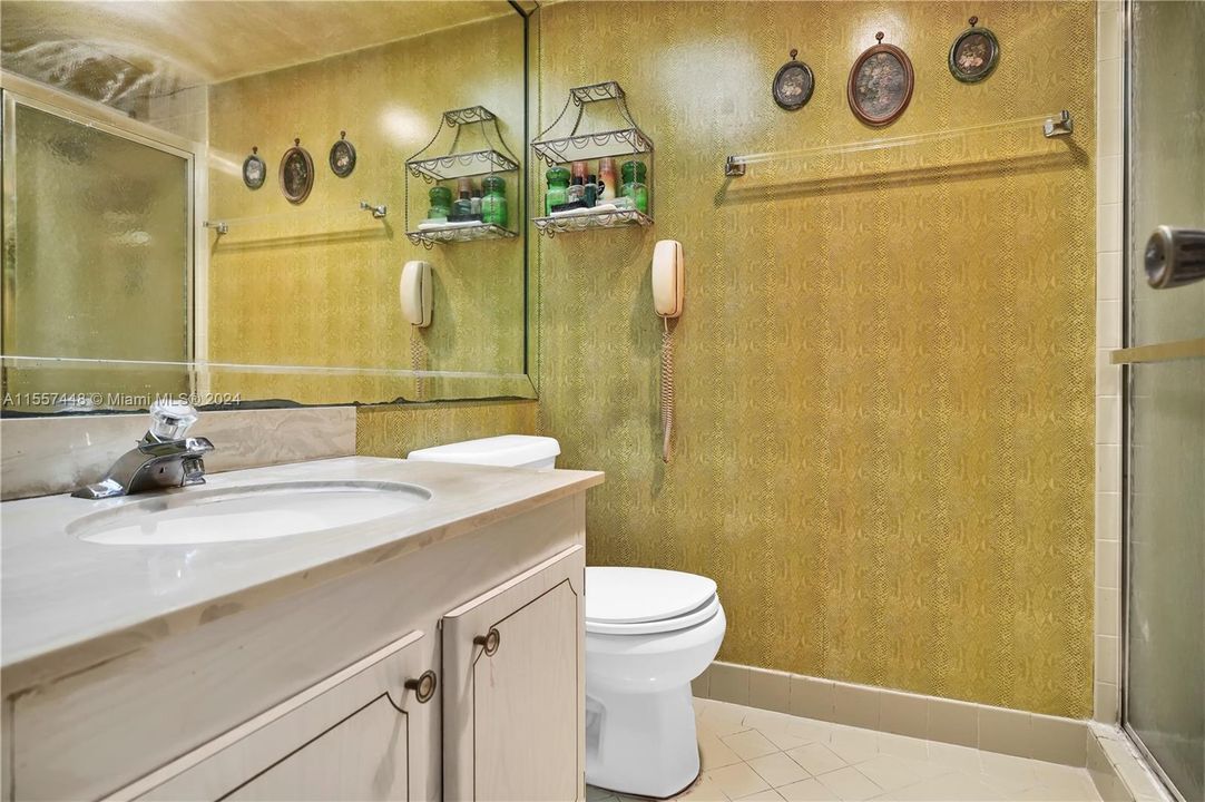 待售: $445,000 (2 贝兹, 2 浴室, 1275 平方英尺)