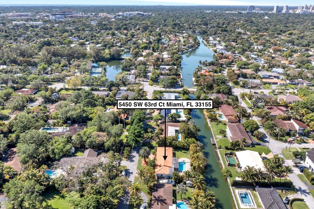 Recently Sold: $1,550,000 (3 beds, 2 baths, 2080 Square Feet)