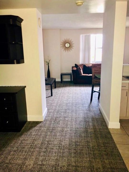For Rent: $2,050 (0 beds, 1 baths, 574 Square Feet)